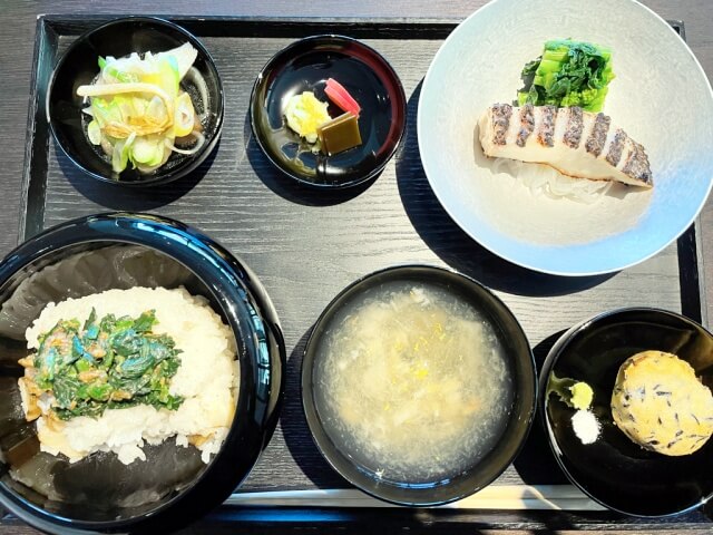 惣湯テラス・お食事2022年2月の御膳を撮影した写真