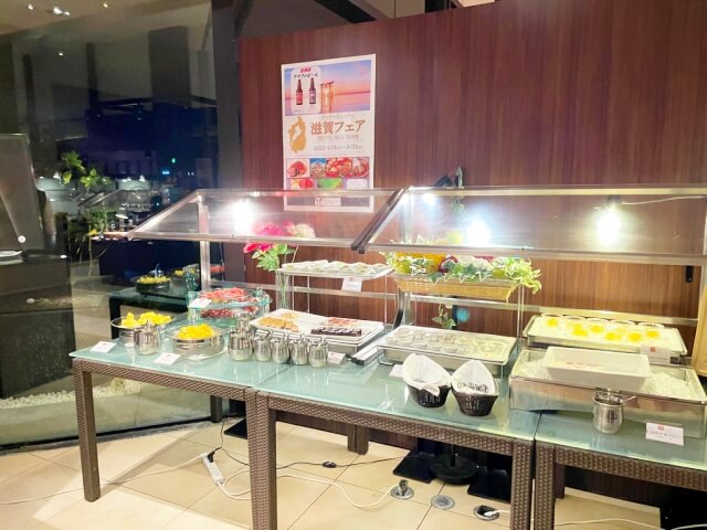 有馬六彩・レストラン万彩の夕食ビュッフェ・デザート＆ケーキのコーナーを撮影した画像