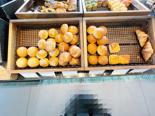 ウェスティンホテル仙台の朝食・パン・ブレッドコーナーを撮影した画像