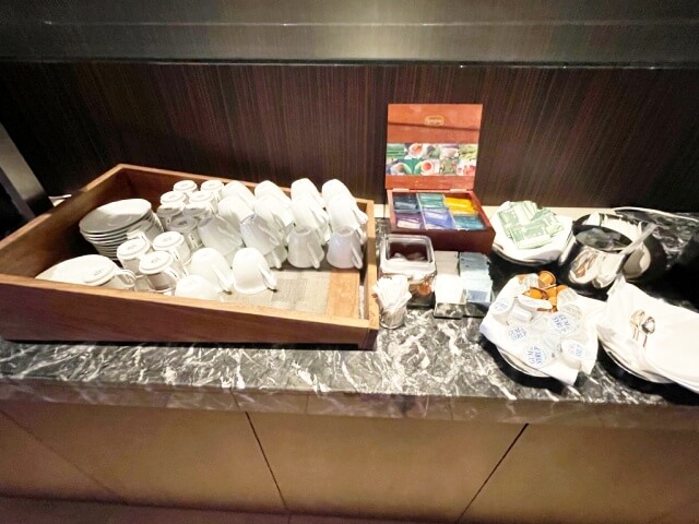 ウェスティンホテル仙台クラブラウンジのコーヒー・紅茶コーナーを撮影した画像