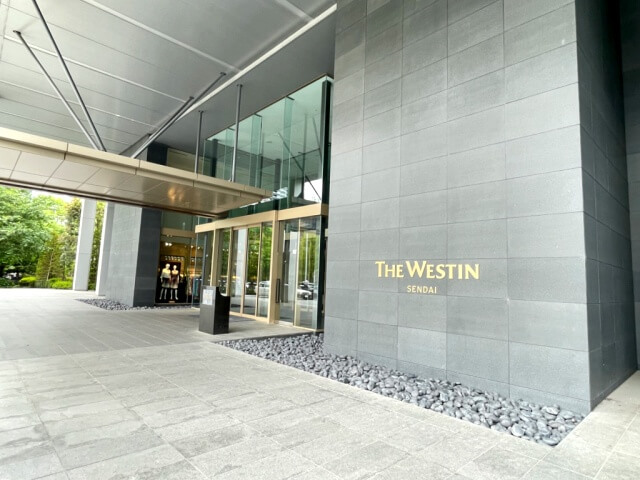 ウエスティンホテル仙台エントランスの様子を撮影した画像