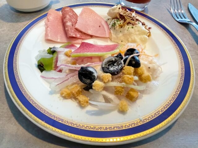 新横浜プリンスホテル朝食ブッフェ【1皿目のコールドミール】を撮影した画像