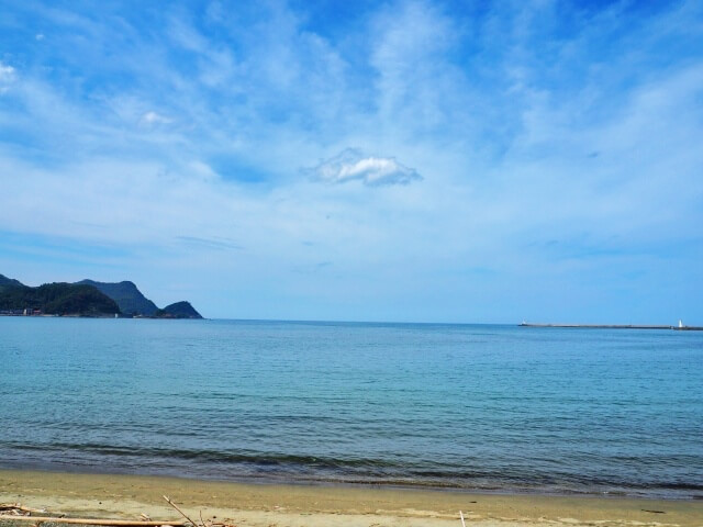 香住浜から見る日本海の画像