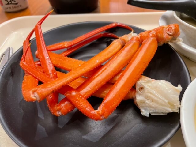 カニ食べ放題『紅ずわい蟹』皿目を撮影した画像