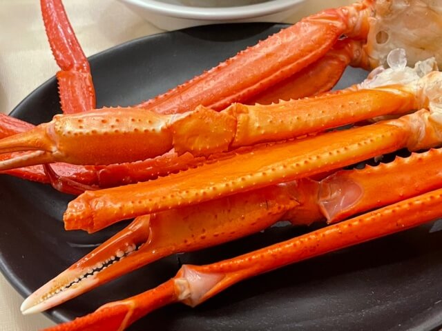 カニ食べ放題『紅ずわい蟹』皿目を撮影した画像